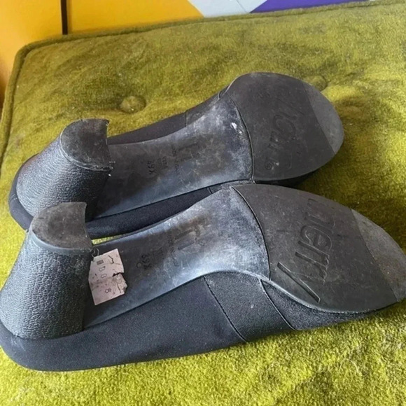 Thierry Rabotin Made in Italy Black Heels Size 39.5 EUC - Picture 5 of 6